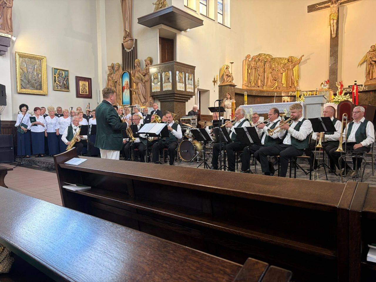 Koncert z okazji Dnia Matki w Syryni - zdjęcie 1