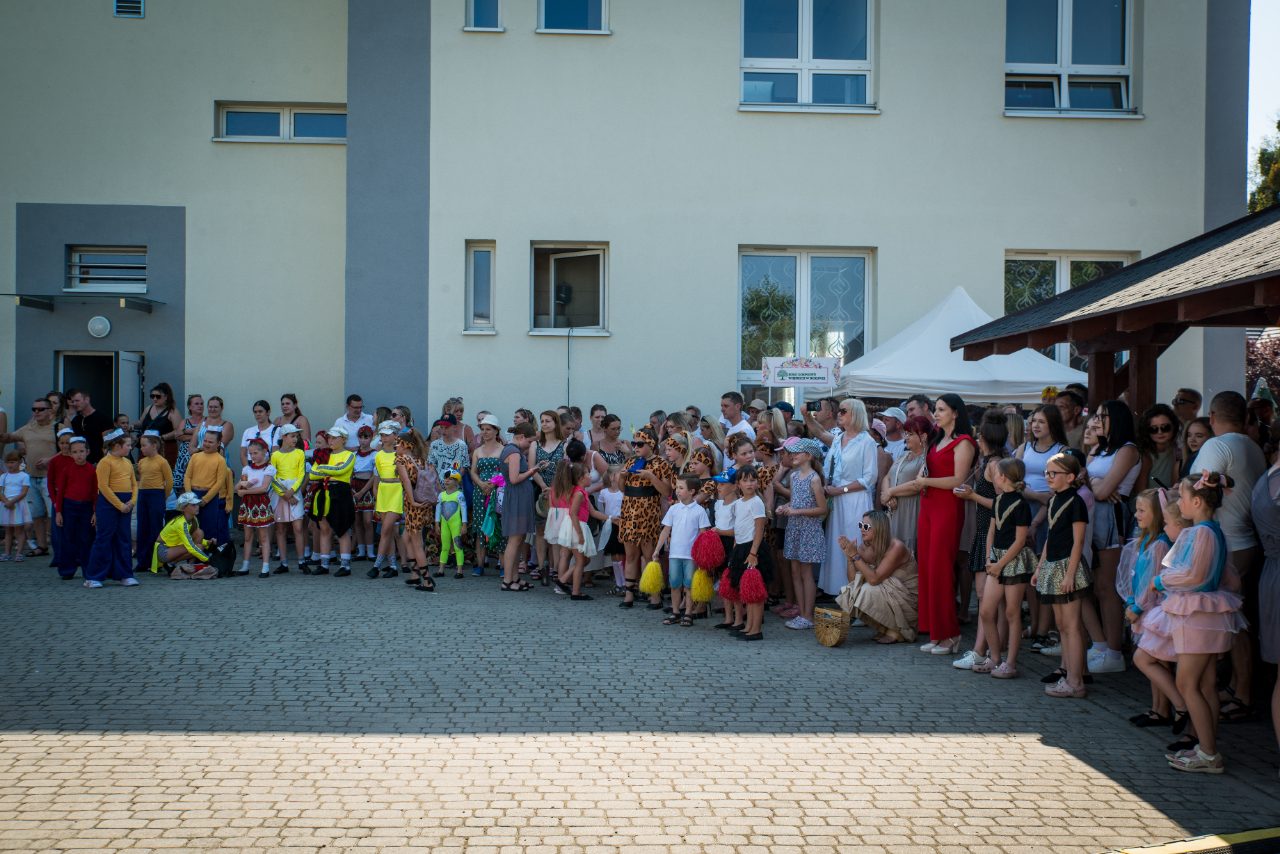 Uroczyste otwarcie Klubu Dziecięcego w Bukowie - zdjęcie 15