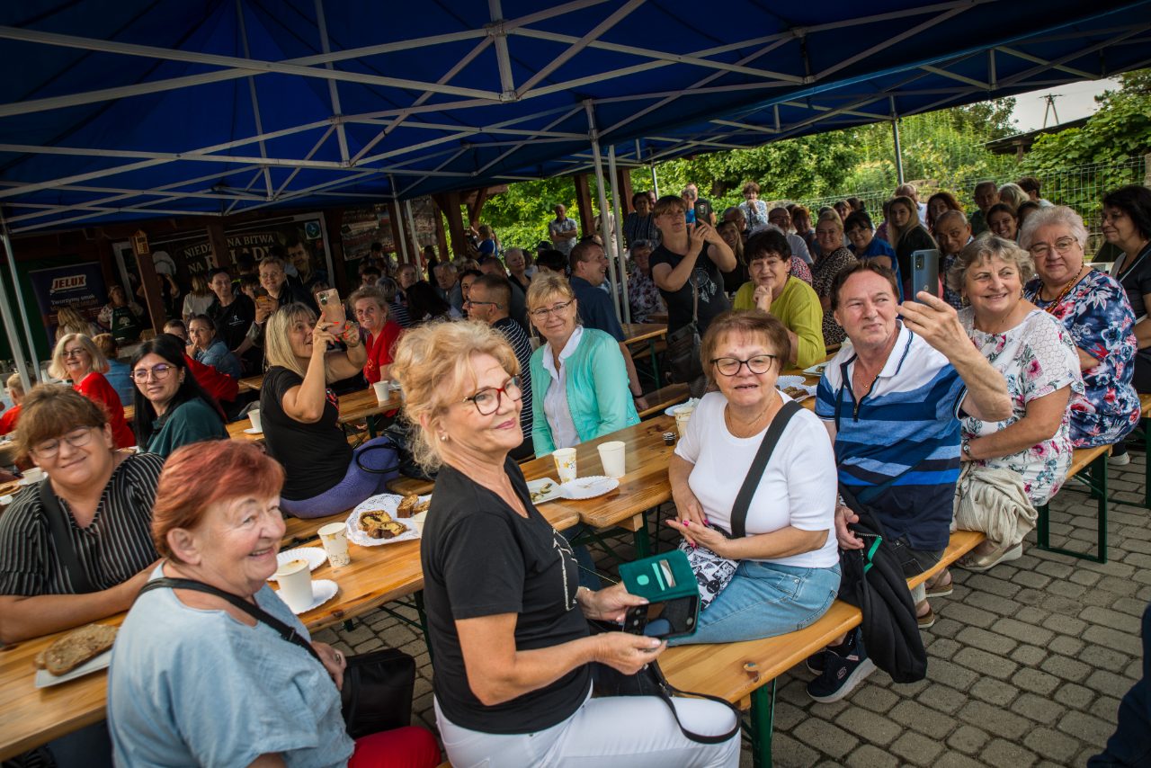 Niedzielna Bitwa na Rolady w Bukowie – śląska tradycja, smak i świetna zabawa - zdjęcie 17