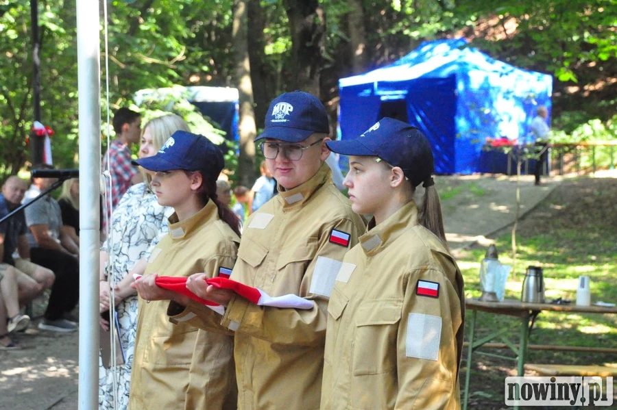 Powstańczy Festyn Rodzinny w Bluszczowie - historia, muzyka i wspólna zabawa - zdjęcie 11