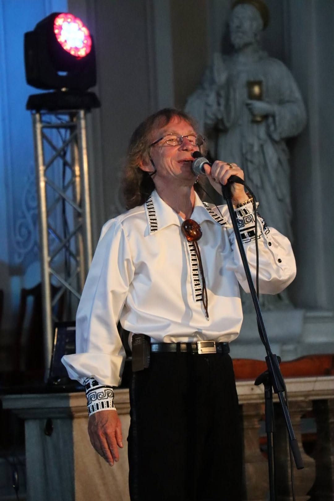 „Magia Fletni Pana” – wyjątkowy koncert Artura Thomasa w Krzanowicach - zdjęcie 10