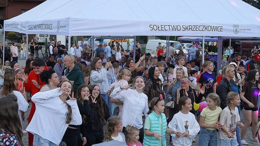 Dożynki dwóch sołectw -  Borynia i Skrzeczkowice - zdjęcie 6